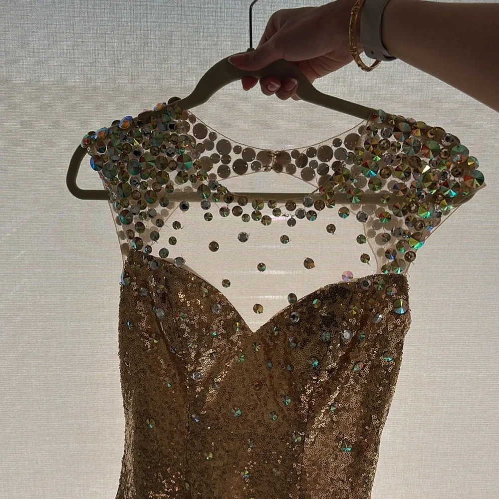 Only worn once Tony bowls long gold sequence dress⭐️ - Picture 12 of 13